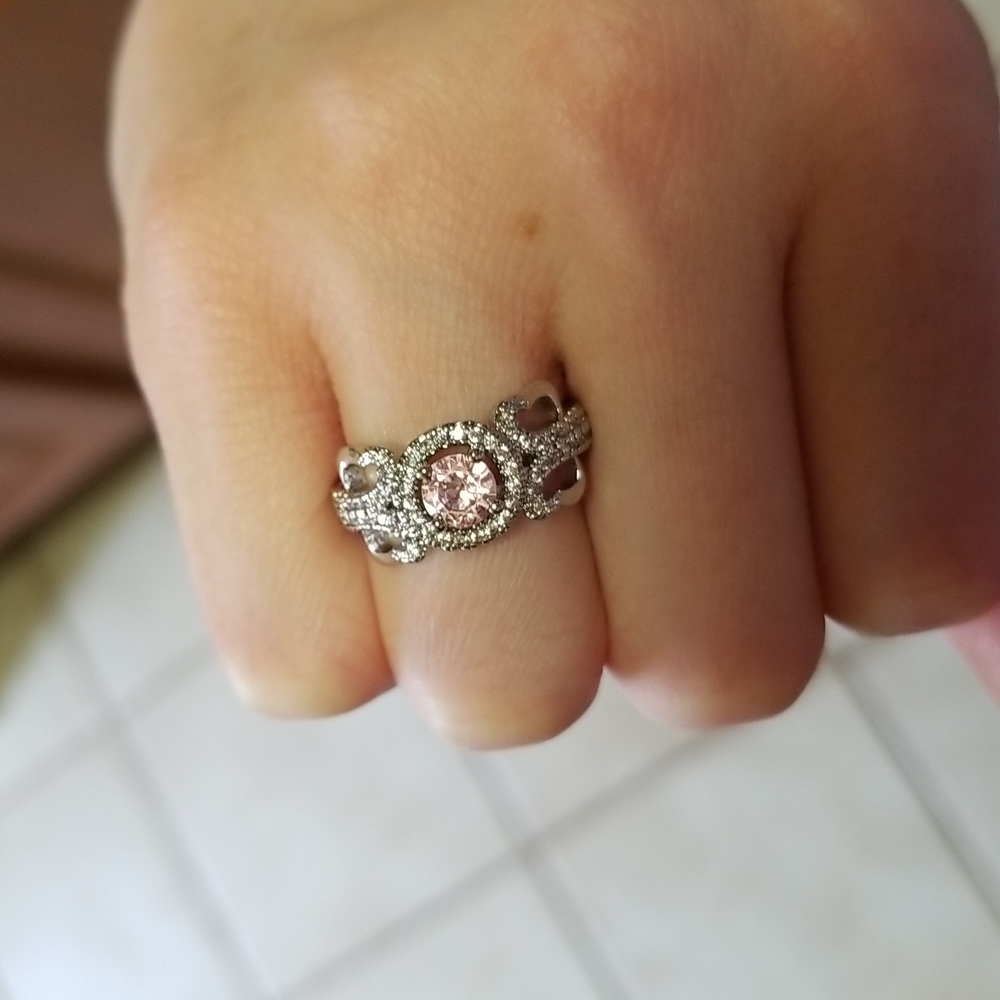 Silver ring with pink rhinestone center - Picture 4 of 4